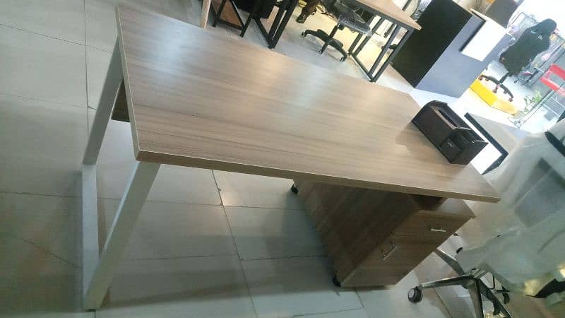 Executive Table/Office Furniture/Office Chairs/ Workstation 7