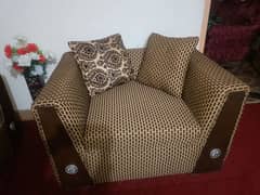 6 seater new condition soda. . just few months carefully used.