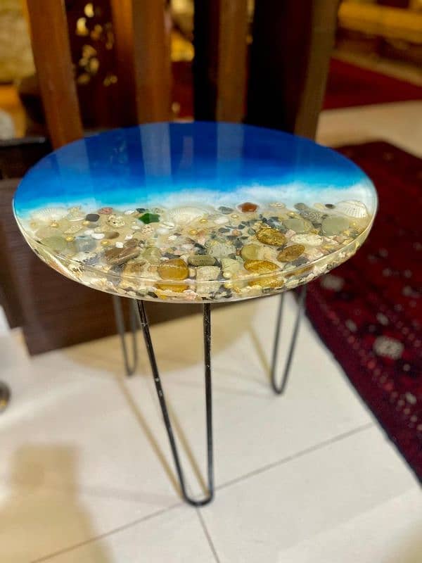 Handmade resin table 1