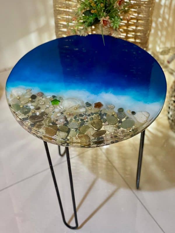 Handmade resin table 4