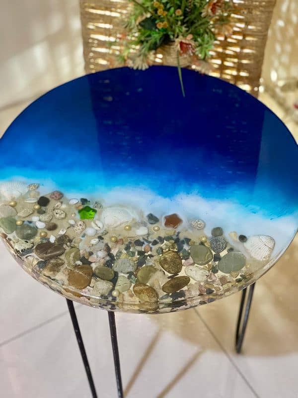 Handmade resin table 10