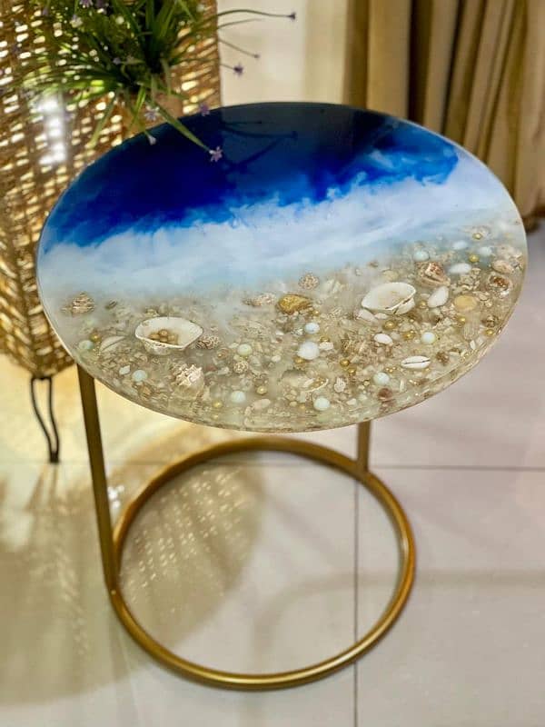 Handmade resin table 12