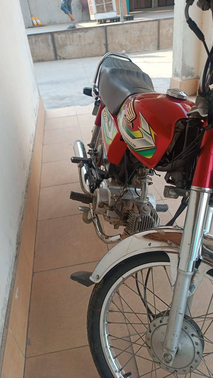 Honda CD 70 2023 10/10 condition urgent hy 5