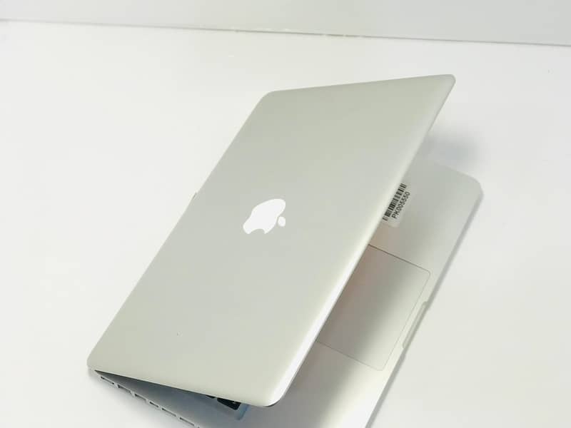 APPLE MACBOOK PRO 2012  CI5  8/180 SSD 3