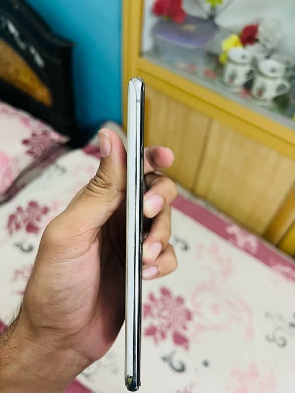 Samsung s20 plus 5g 12/256 pta approved 2