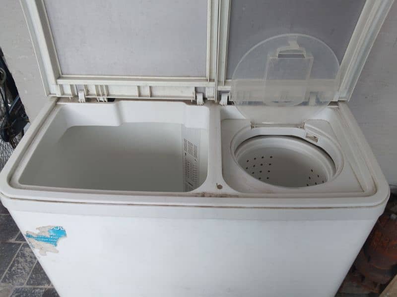 Kenwood washing machine and dryer 10.10 condition 3