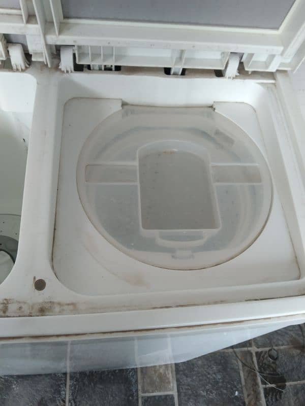 Kenwood washing machine and dryer 10.10 condition 5