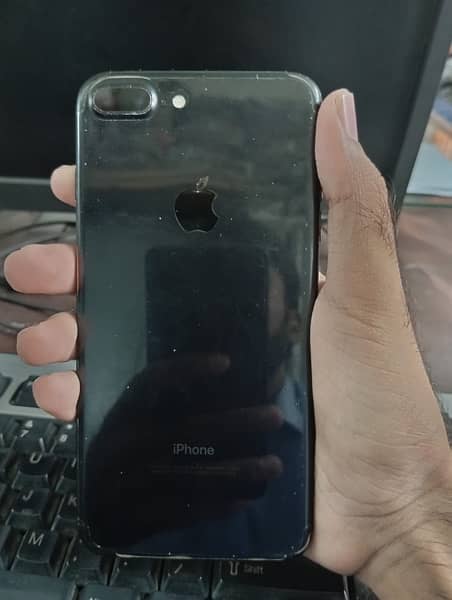 Selling my iPhone 7plus mate black colour 1