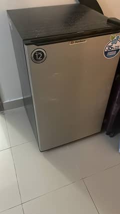 Dawlence Single Door Fridge