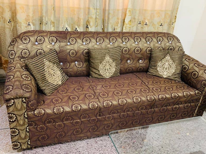 2 SEATER AND 3,3 SEATER FULL SOFA SET FOR SALE GOOD CONDITION 1