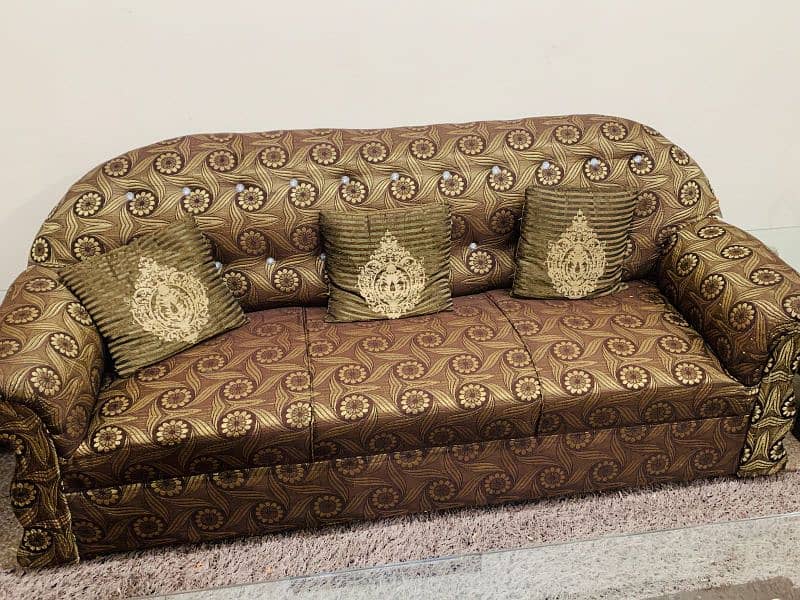 2 SEATER AND 3,3 SEATER FULL SOFA SET FOR SALE GOOD CONDITION 2