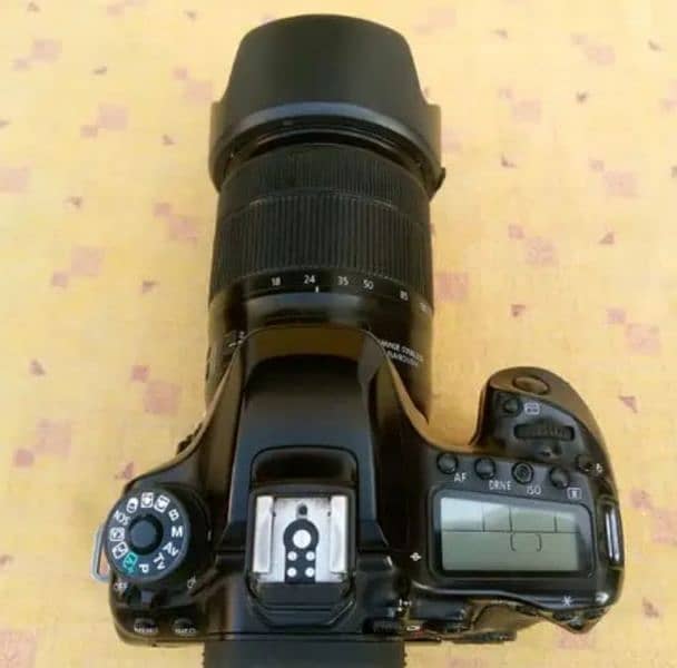 80D canon DSLR with 18-200mm lense 1