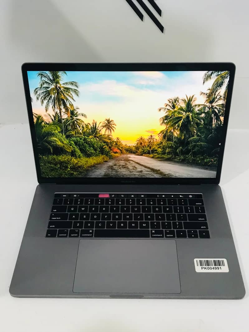 APPLE MACBOOK PRO 2019 CI7 32GB RAM 512GB SSD 4GB GC 1