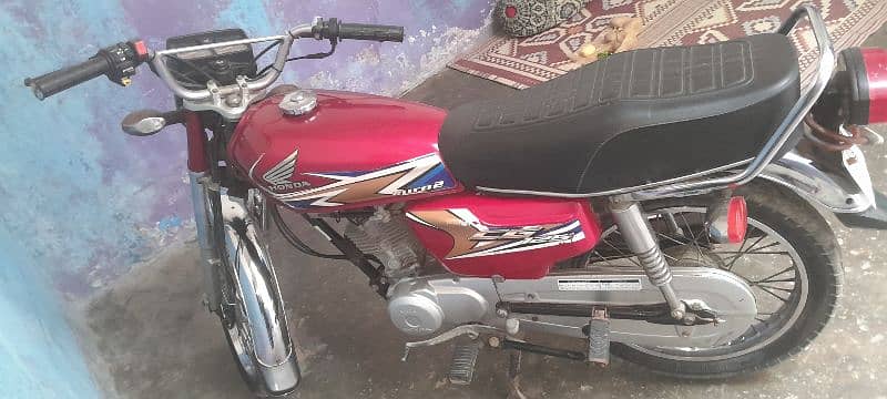 Honda CG 125 Red Colour 2020 End Model Karachi No. . . 5