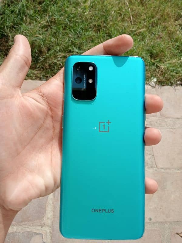 OnePlus 8t (one green line) 1