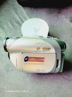 SONY HANDYCAM CAMCORDER DCR-DVD105