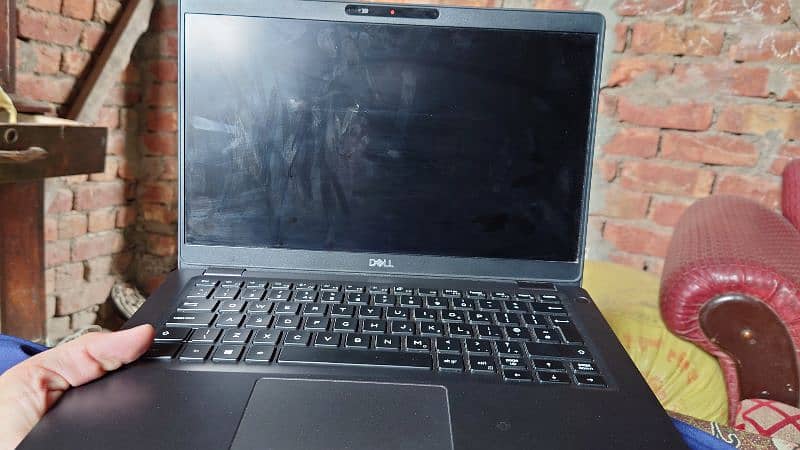 Dell Latitude 5300 core i5 8th gen 3