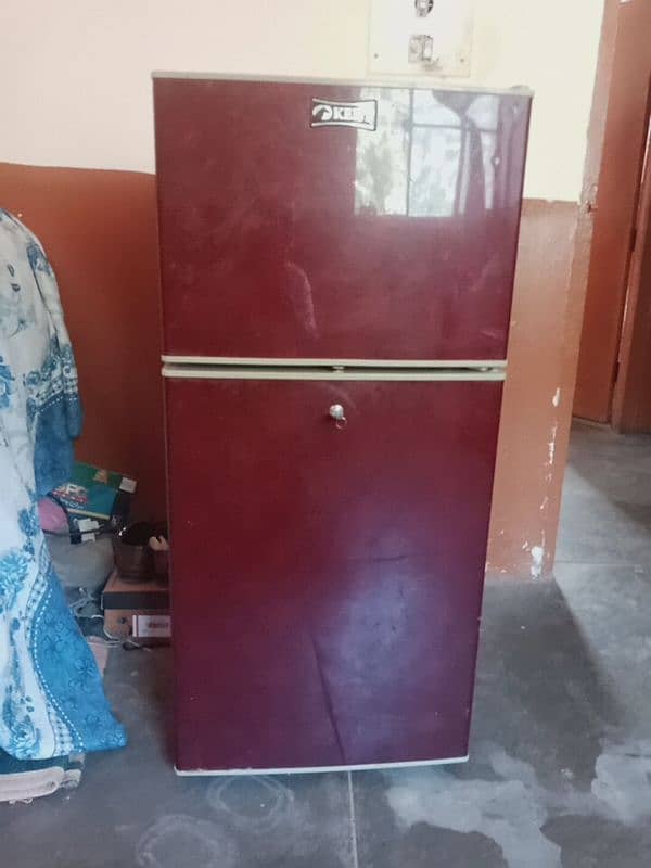 Kent small fridge for sale 0