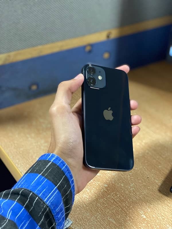 iphone 12 mini 0