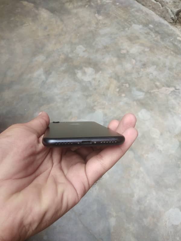 iphone 7G 128GB 2