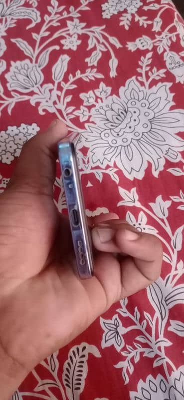 infinix hot40i 8/128 like new diba hei 5