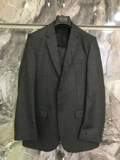 Elegant Massimo Dutti 3-Piece Suit – Like New, Unbeatable Price! 0