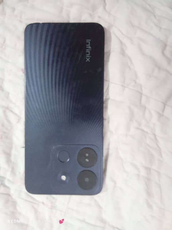 Infinix smart 7 HD 4/ 64 0