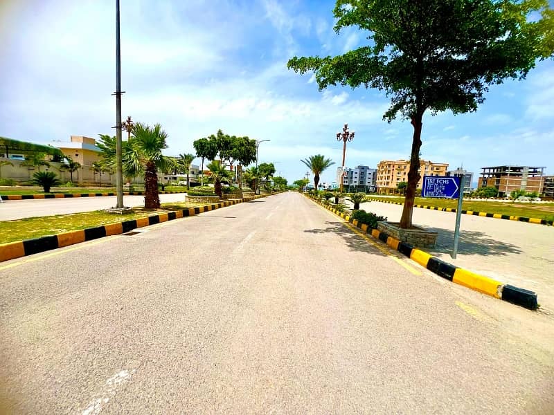 14 MARLA PLOT URGENT FOR SALE MULTI F-17 ISLAMABAD ALL FACILITY AVAIB 39