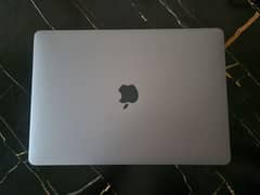 Apple MacBook Pro M2 2022 8GB RAM 256GB SSD/Slightly Used