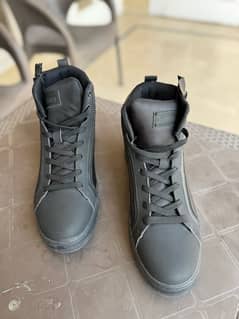 outfitter brand new shoes 0