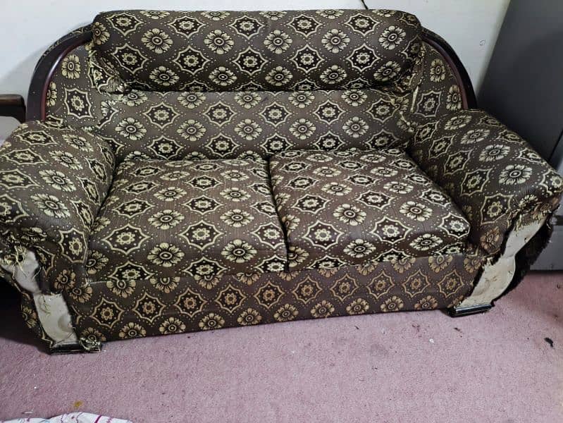 2 seater sofa 0