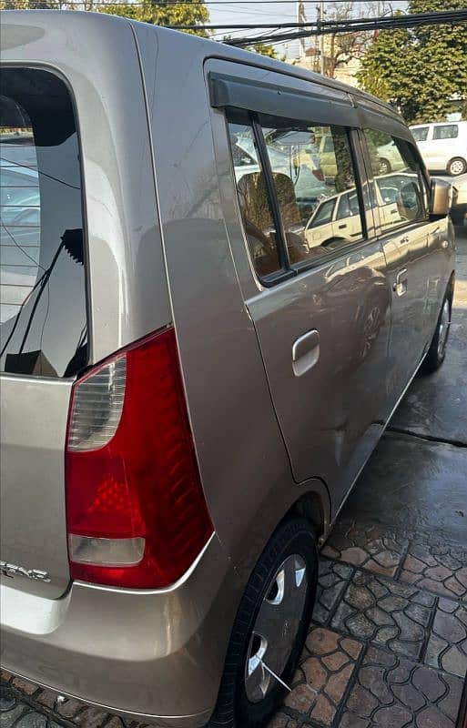 Suzuki Wagon R 2017 3