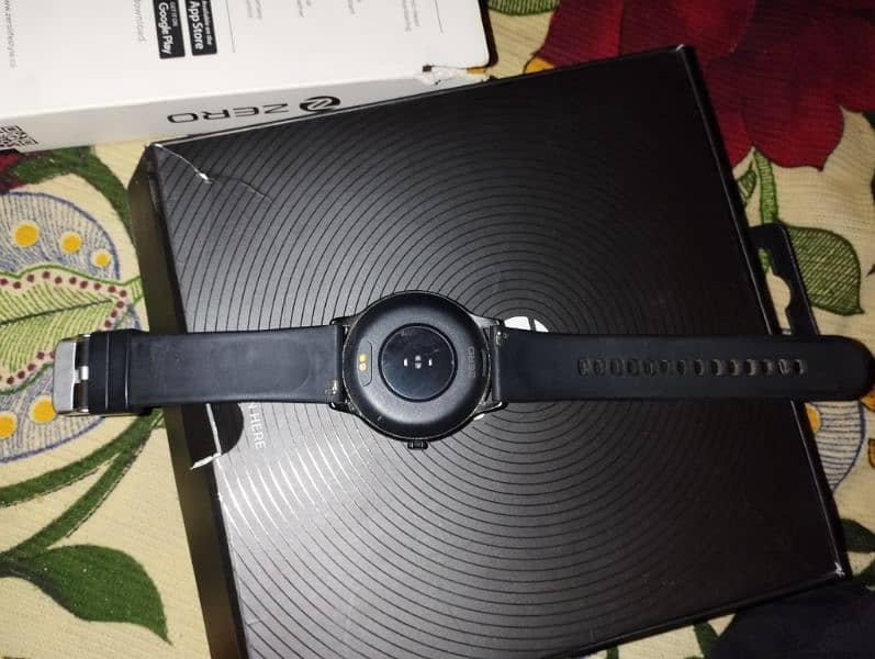 Zero lifestyle Spark smart watch. 3