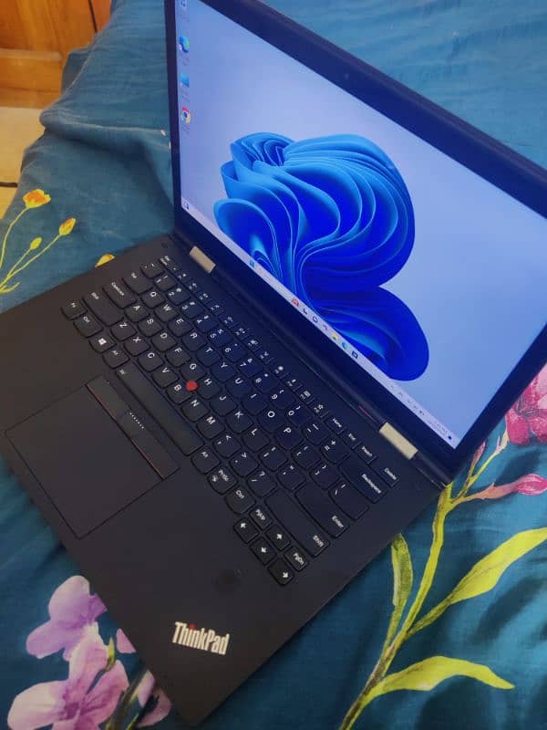 Lenovo Thinkpad X1 yoga slim x360 touch core i5 7th gen 3