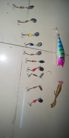 pack of 12 hooks fish shape hook (Urgent sale )