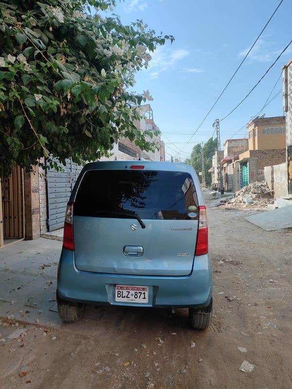 Suzuki Wagon R 2014 4