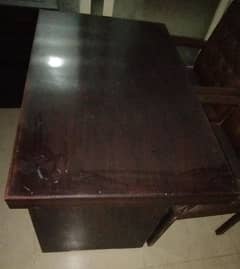 Office table and chair