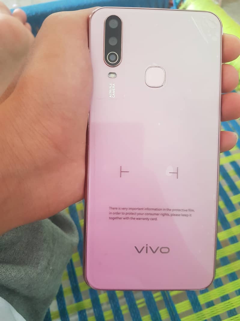 vivo y17 2