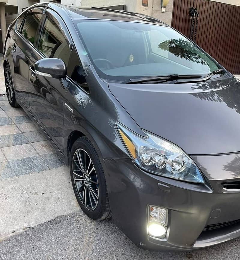 Toyota Prius 2015 2