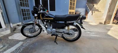 Honda CG125 Gold Edition