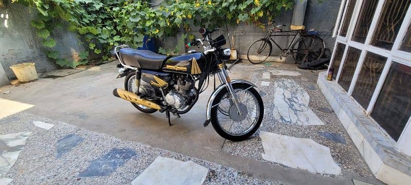 Honda CG125 Gold Edition 2