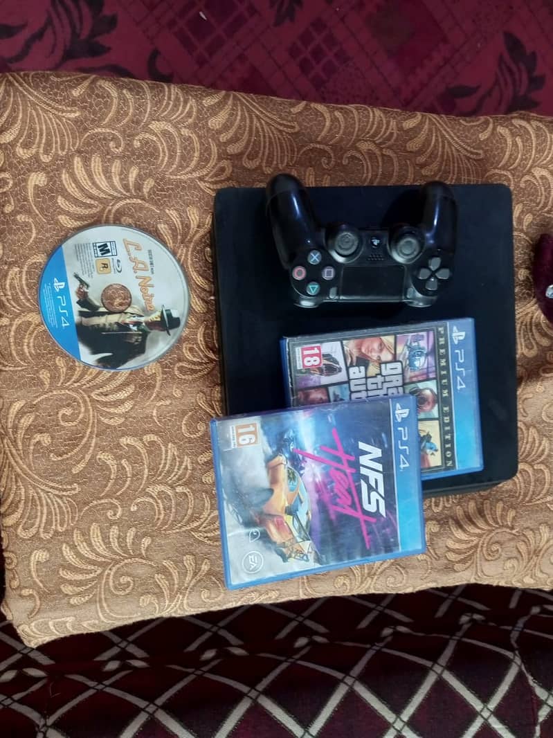 Play Station 4 Slim 1TB WITH [4 GAMES] 1