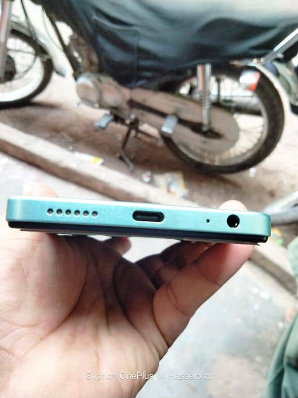 assalamu alaikum infinix smart 8 10 by 10 condition 10 din use 2