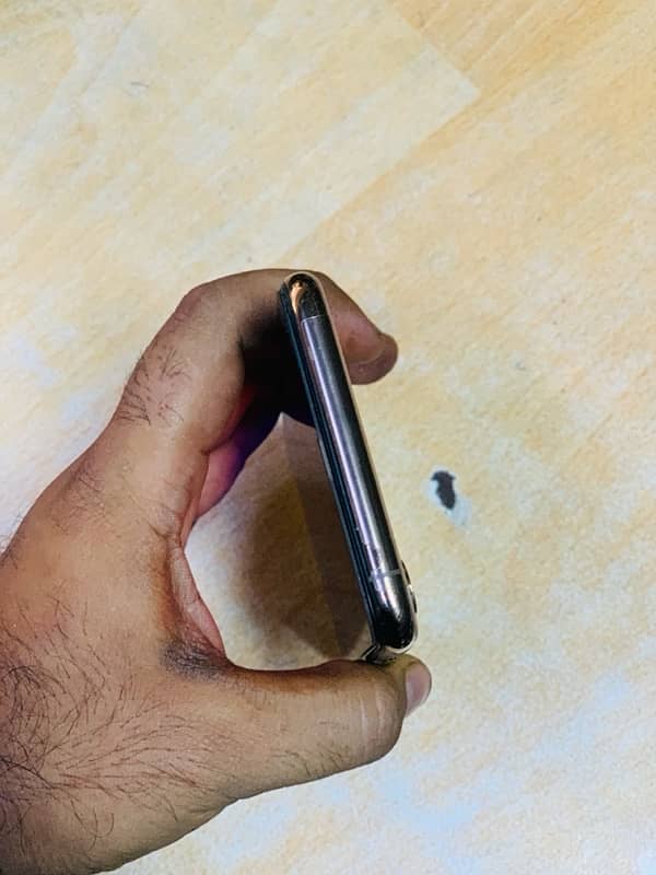 iphone xs max Pta approved 7