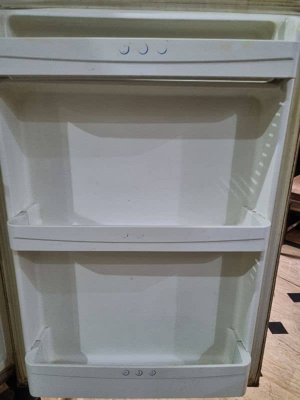 Haier Big Size Fridge For Sale 1