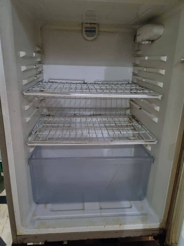 Haier Big Size Fridge For Sale 7