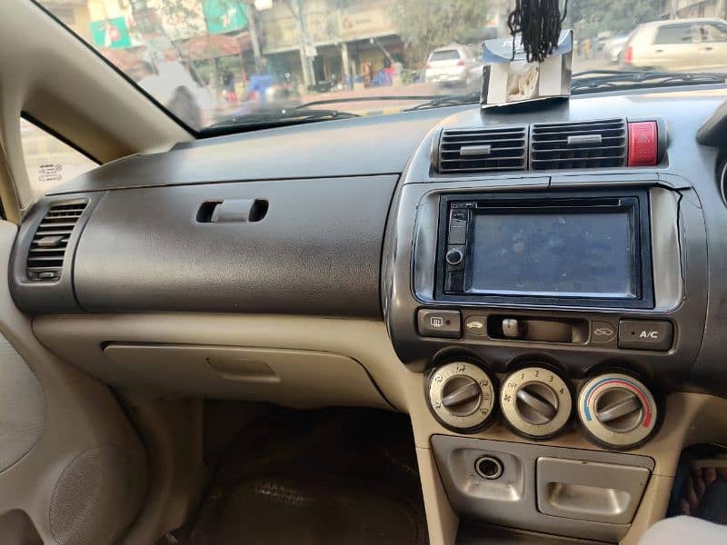 Honda City IDSI 2006 6