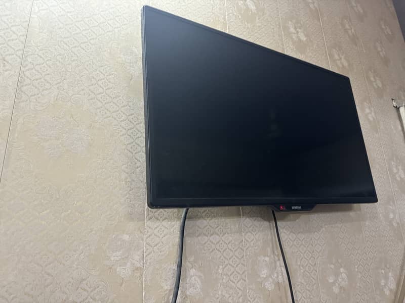 Samsung 32 inch led ultra had 4k series 9 1