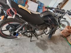 ybr-125g, like new bike