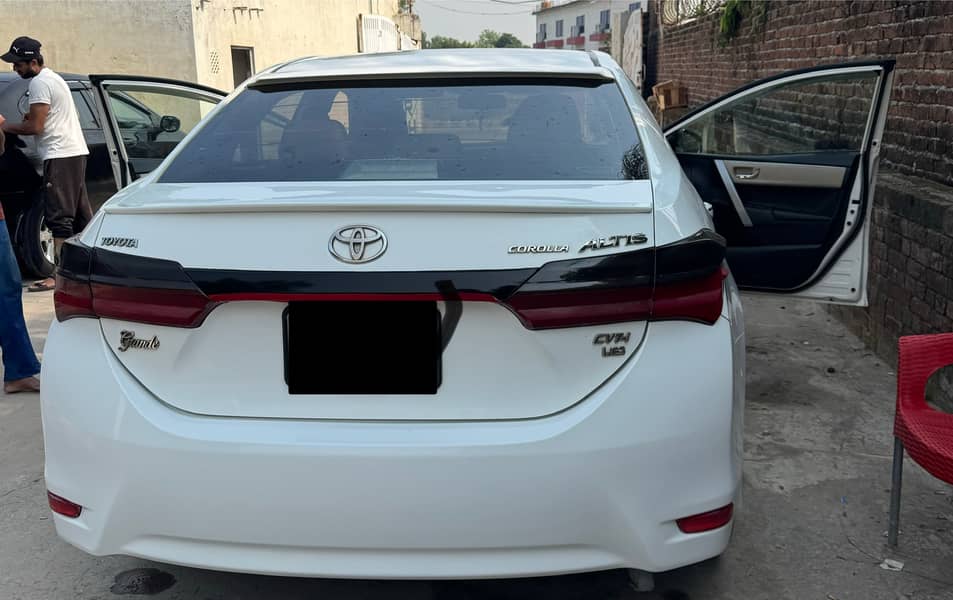 Toyota Altis Grande 2015 6